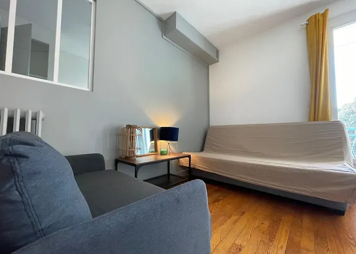 Le Louis Vitet Terrasse Proche Place Dupuy アパート